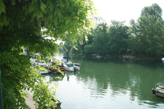 Restaurant LE VERGER - une vue en bordure de Marne